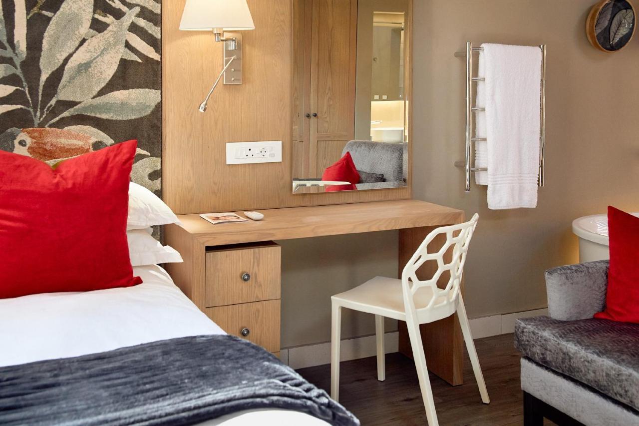 First Group Magalies Park Hotel